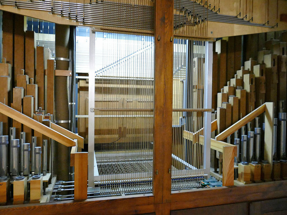 Abbau und Verkleidung der "Lötzerich Orgel" in Sankt Crescentius (Foto:Karl-Franz Thiede)